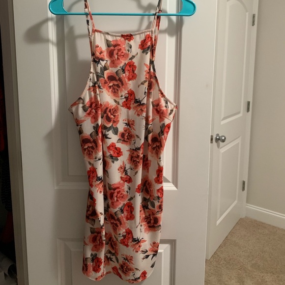 Show me your mumu floral traveler dress - Picture 5 of 7